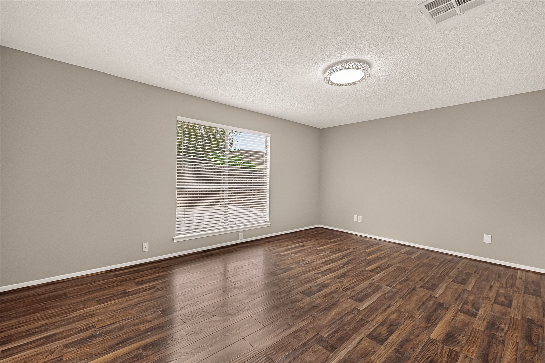 6111 Grandvale Drive Property Photo 17