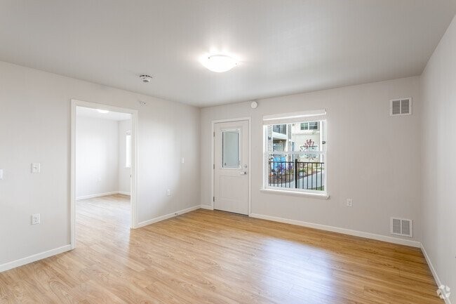 1240 N Lucille St Property Photo 5