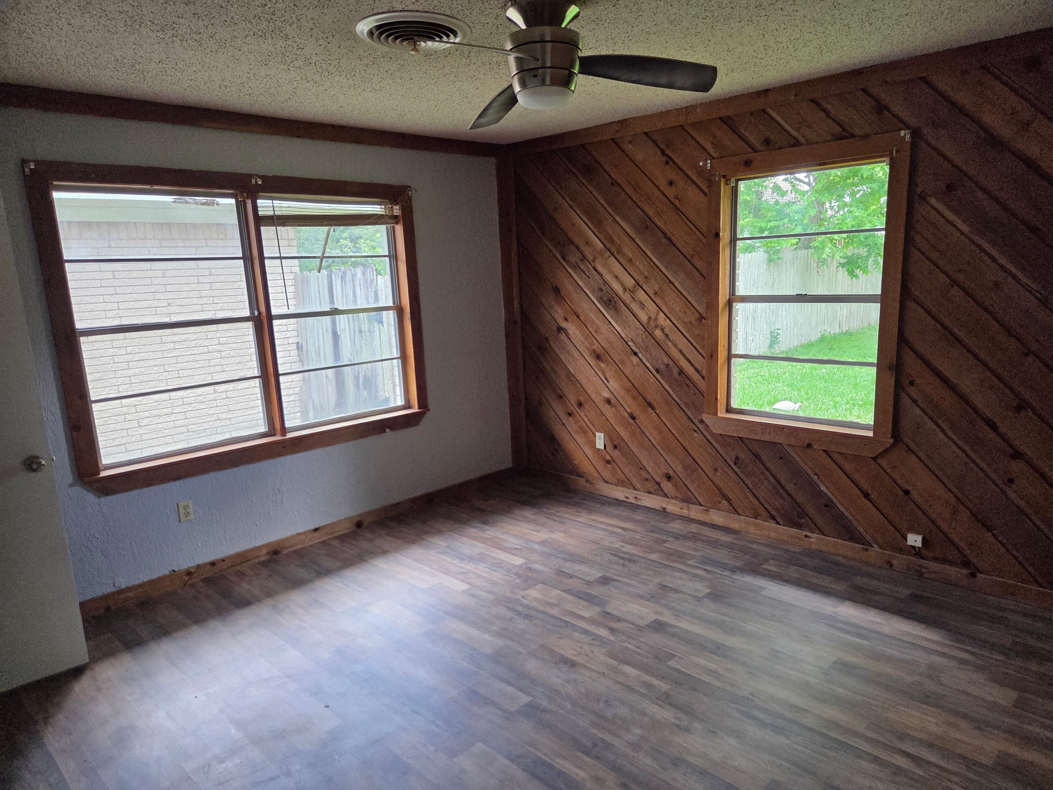 1133 25th Avenue N Property Photo 12