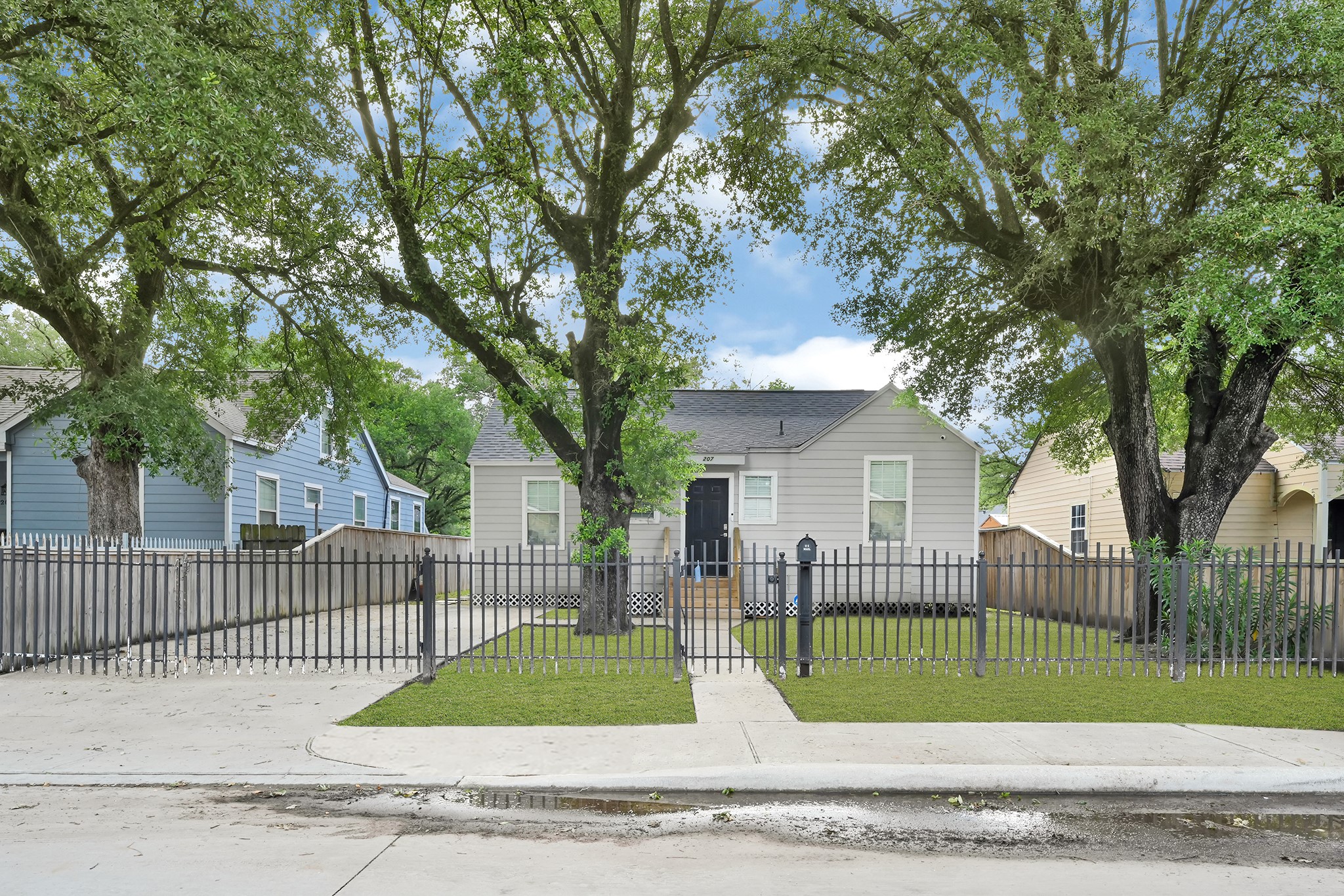 207 Wafer Street Property Photo