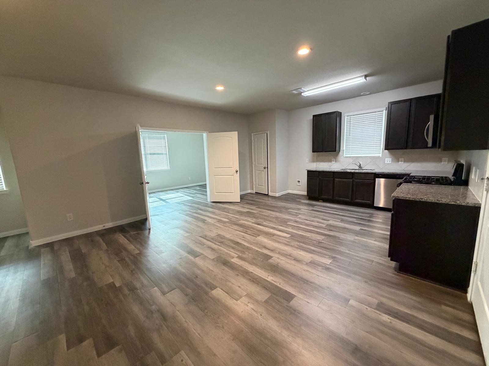 25419 Grotto Falls Lane Property Photo 4