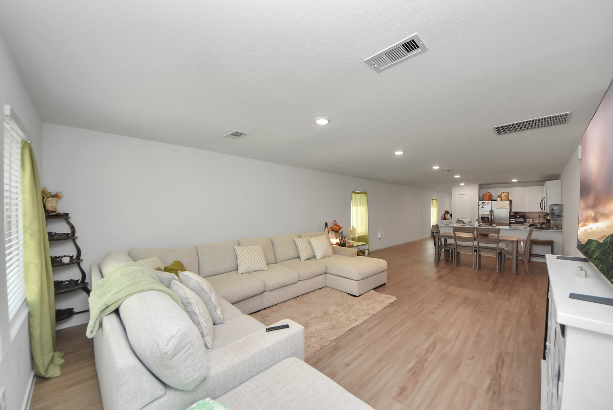 22443 Douglas Court Property Photo 12
