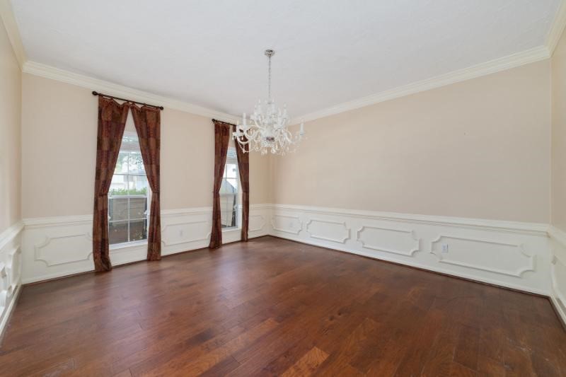 2306 Vine Creek Drive Property Photo 5