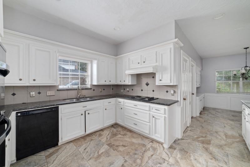 2306 Vine Creek Drive Property Photo 10