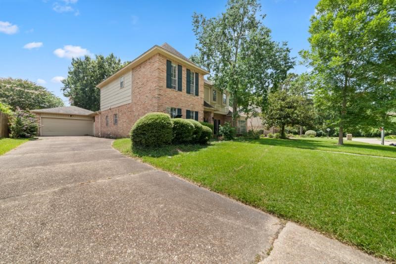 2306 Vine Creek Drive Property Photo 33