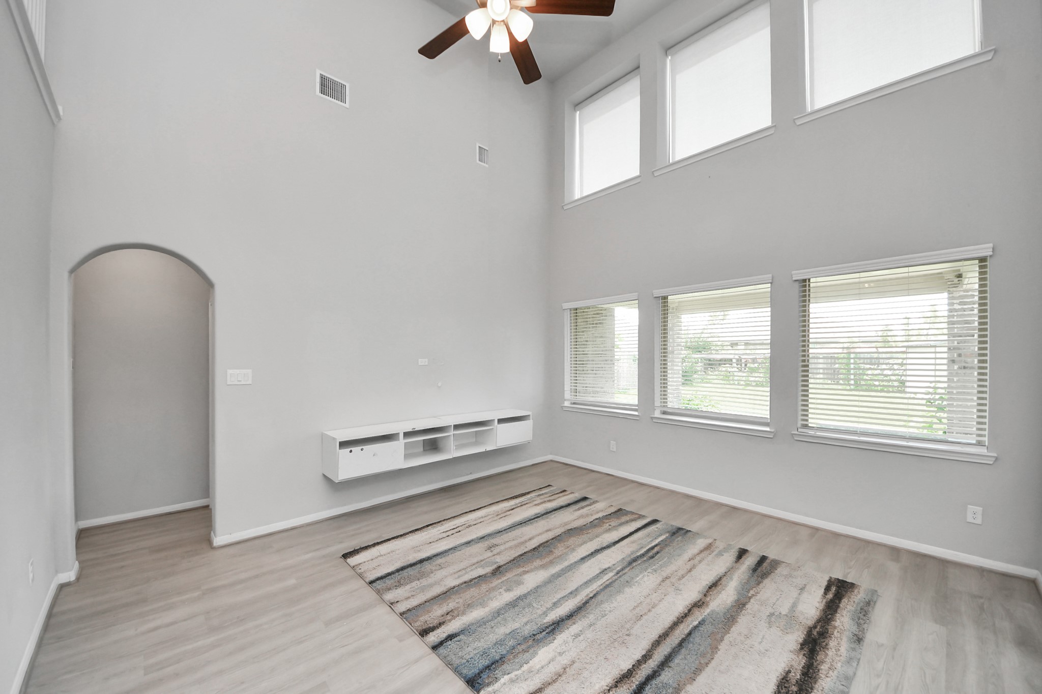 3102 Trishelle Court Property Photo 12