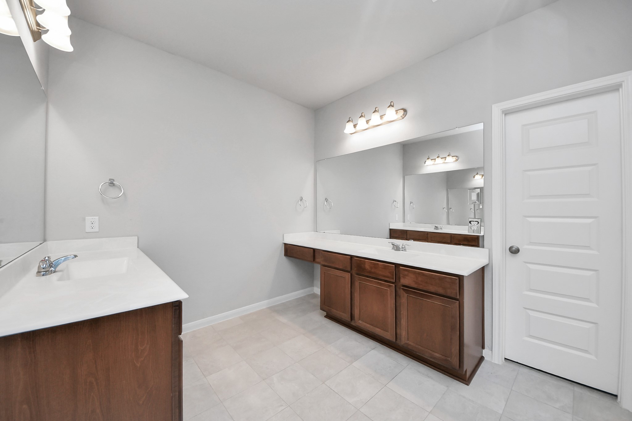 3102 Trishelle Court Property Photo 23