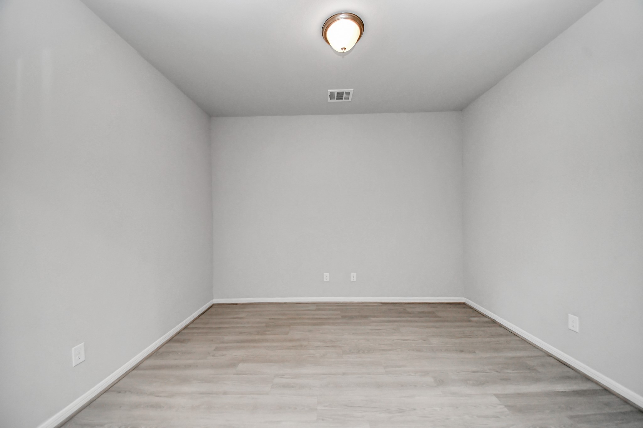 3102 Trishelle Court Property Photo 34