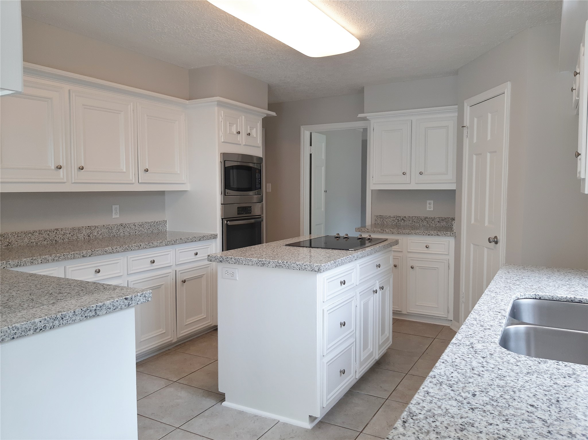 1706 Calveryman Lane Property Photo 3