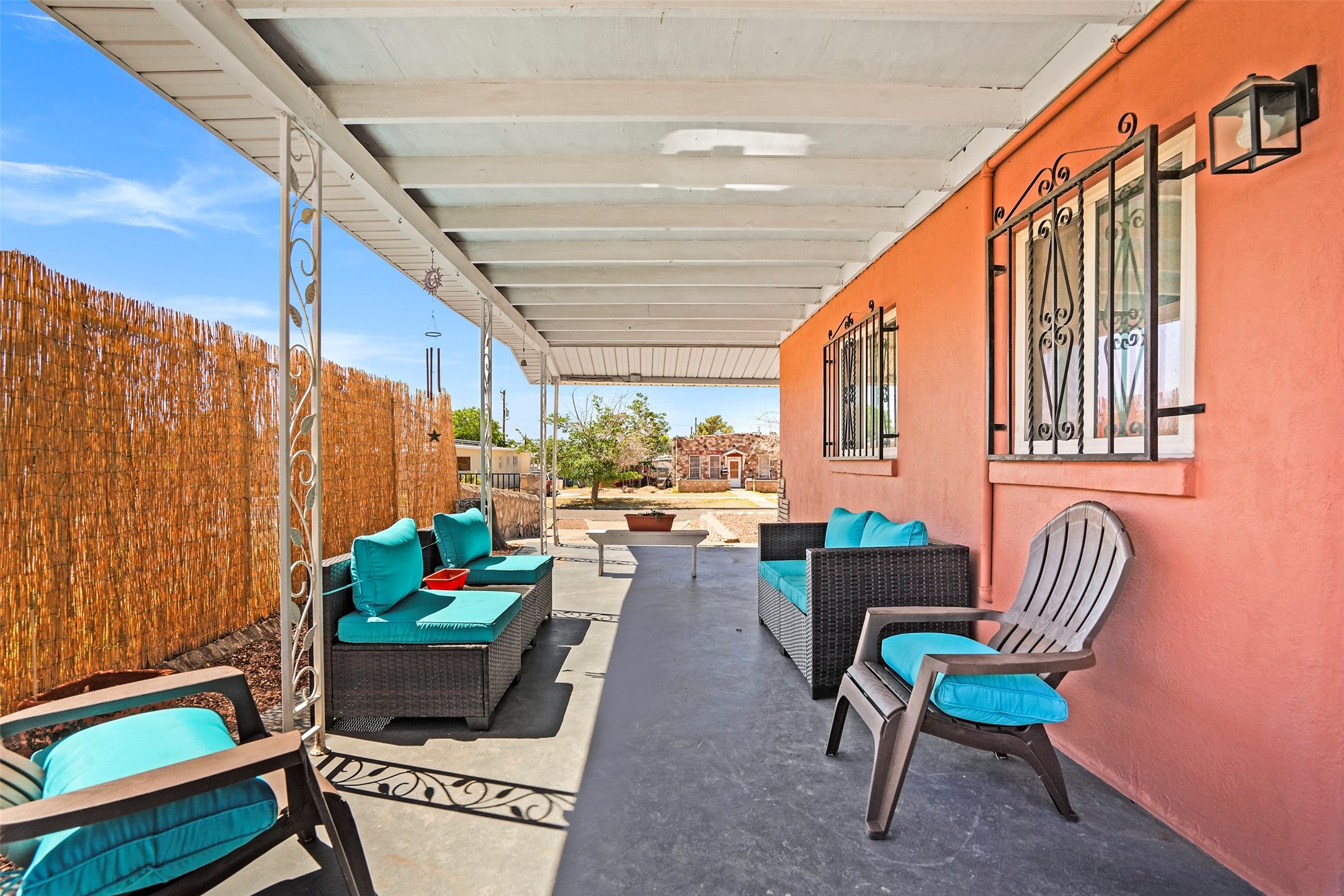 4405 Tularosa Avenue Property Photo 4