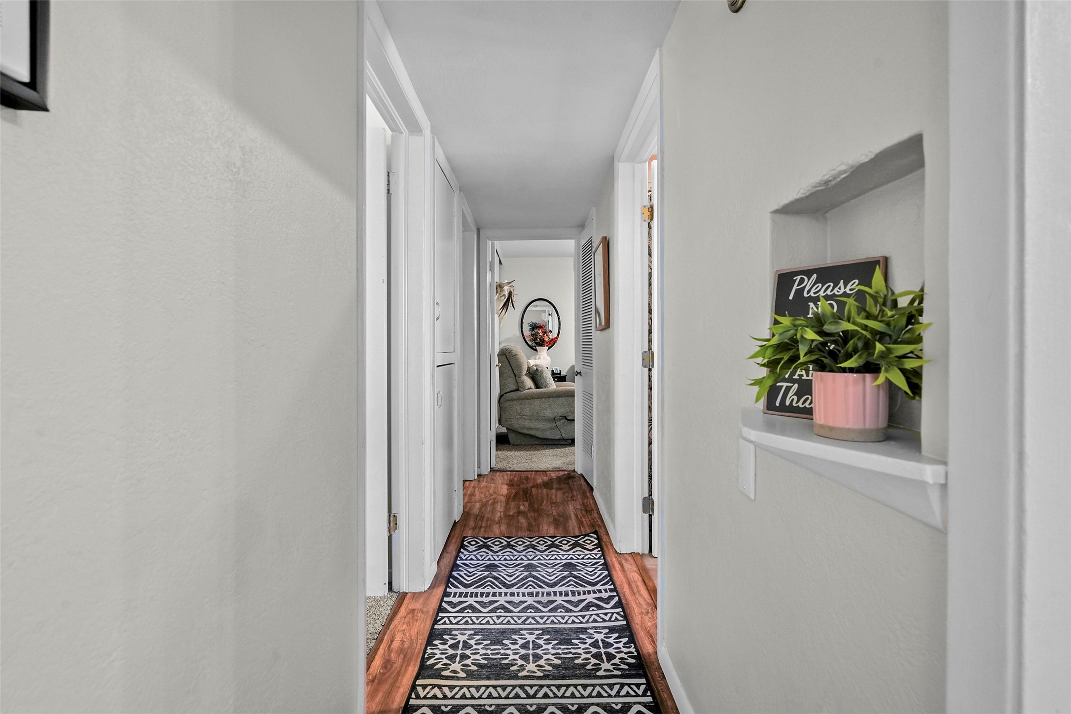 4405 Tularosa Avenue Property Photo 6