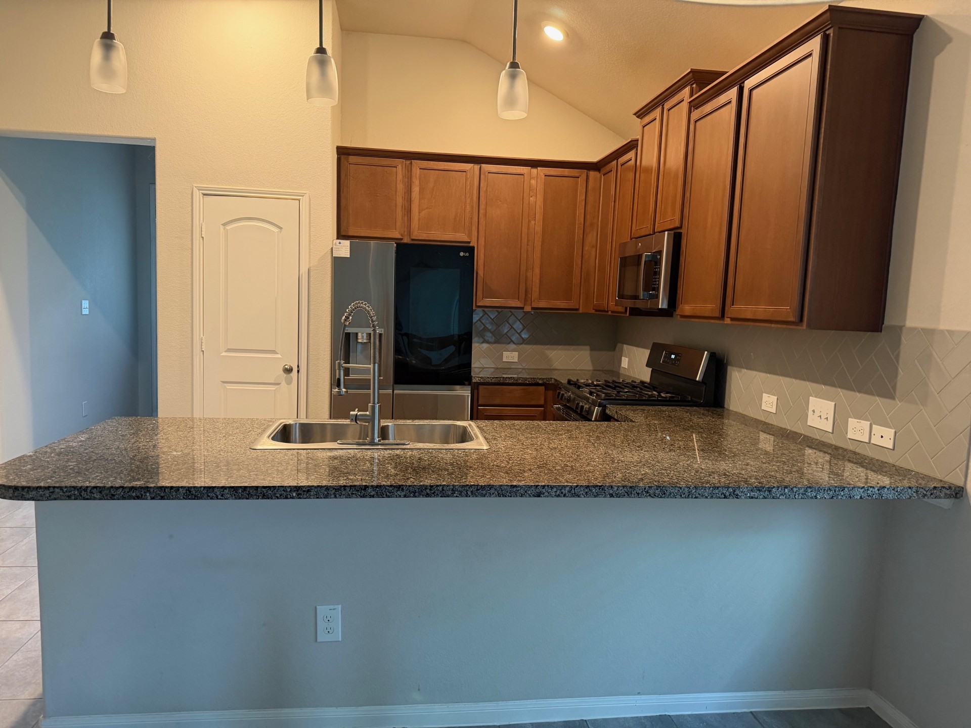 4210 Reese Ravine Lane Property Photo 6
