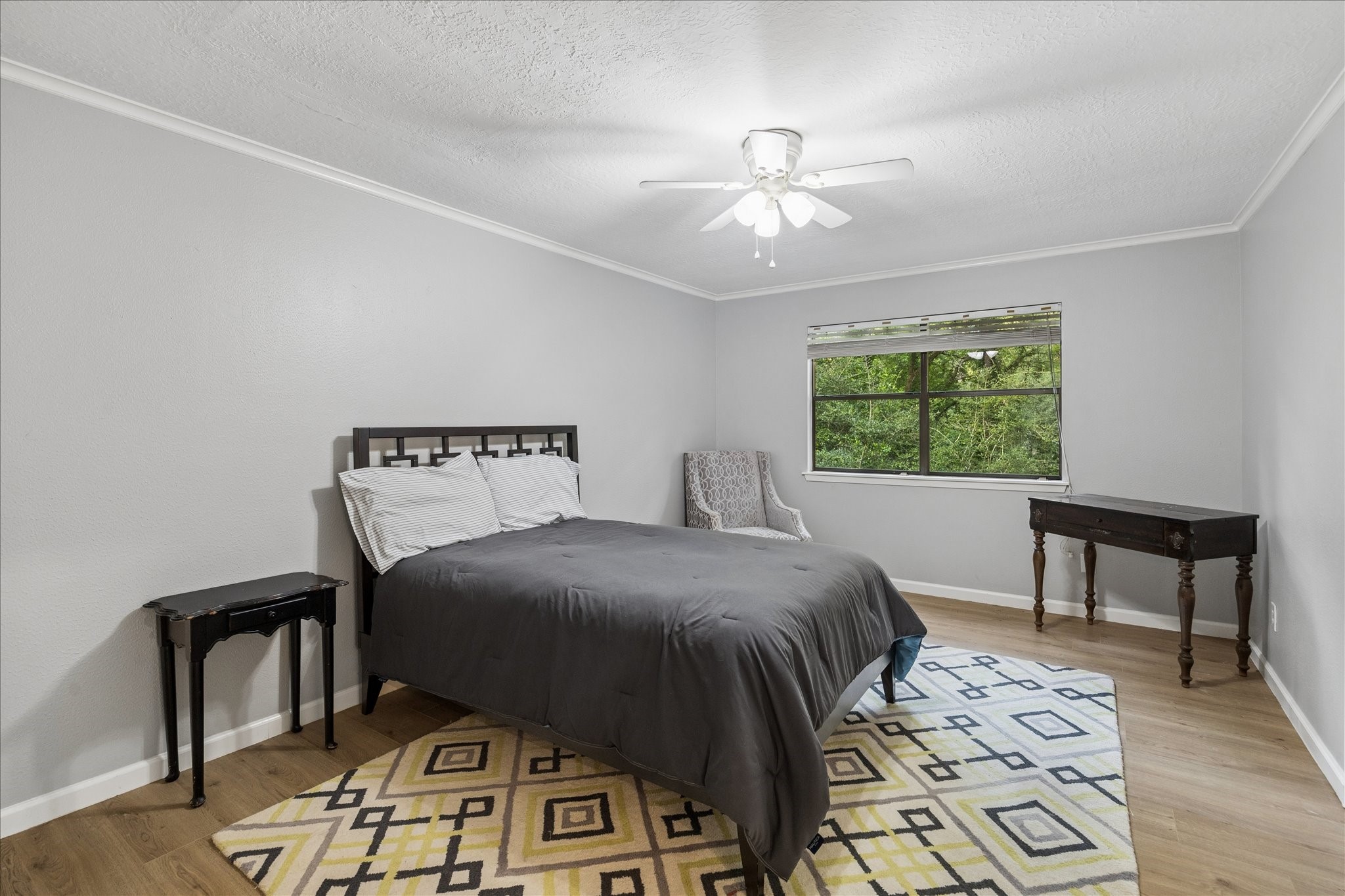 2411 Oakbank Drive Property Photo 26