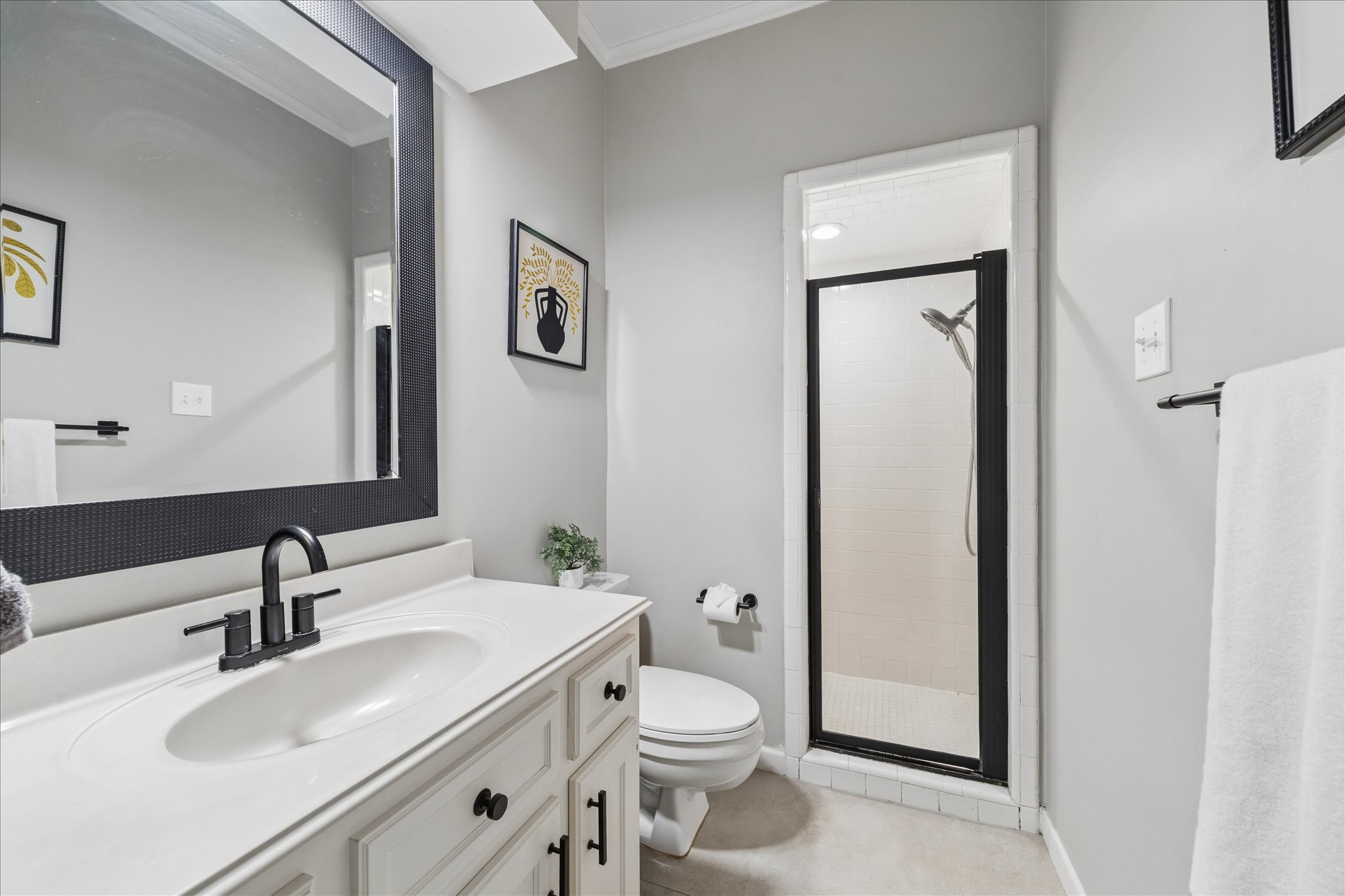 2411 Oakbank Drive Property Photo 37
