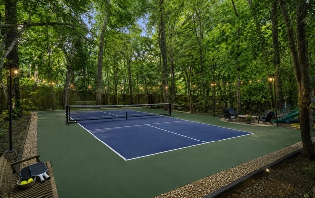 2411 Oakbank Drive Property Photo 47