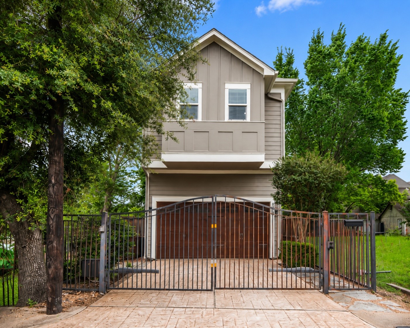 4307 Allen Street Property Photo 1