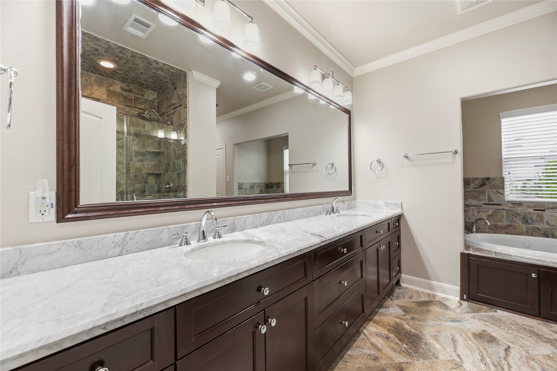 4307 Allen Street Property Photo 14
