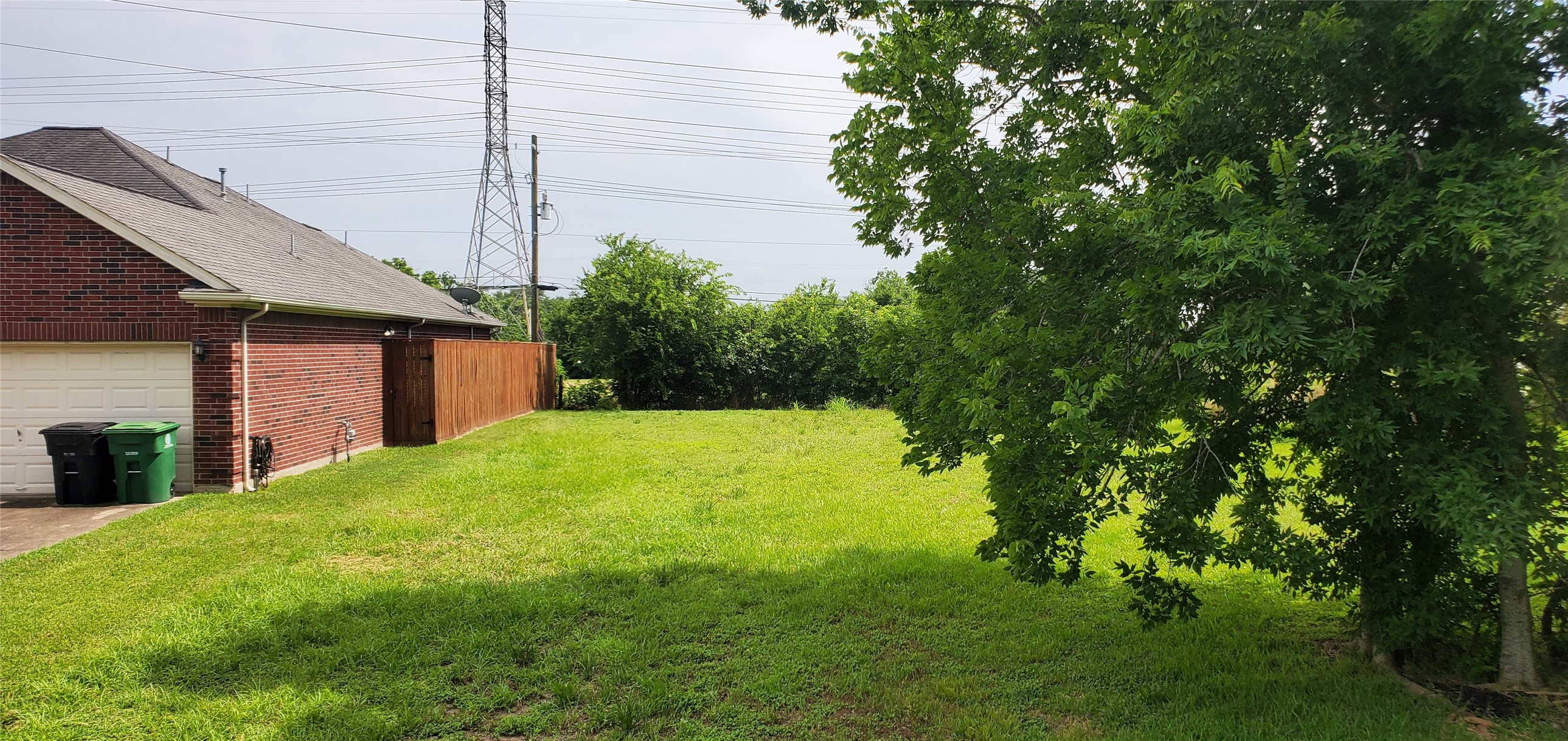 3614 Barberry Drive Property Photo 3