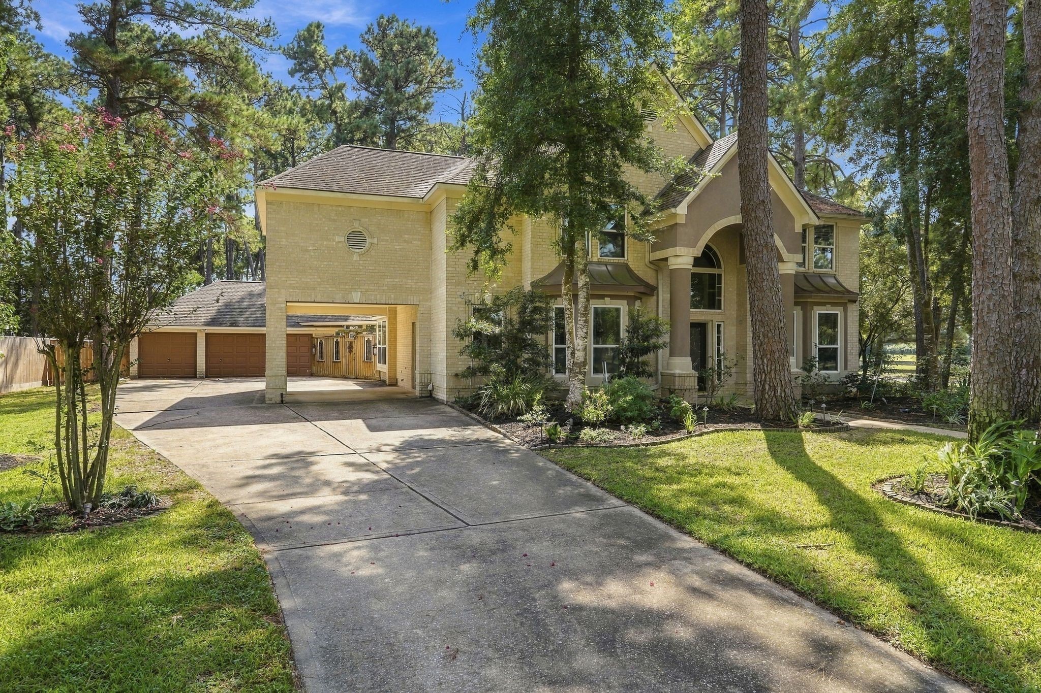 17327 Scenic Lake Court Property Photo 3