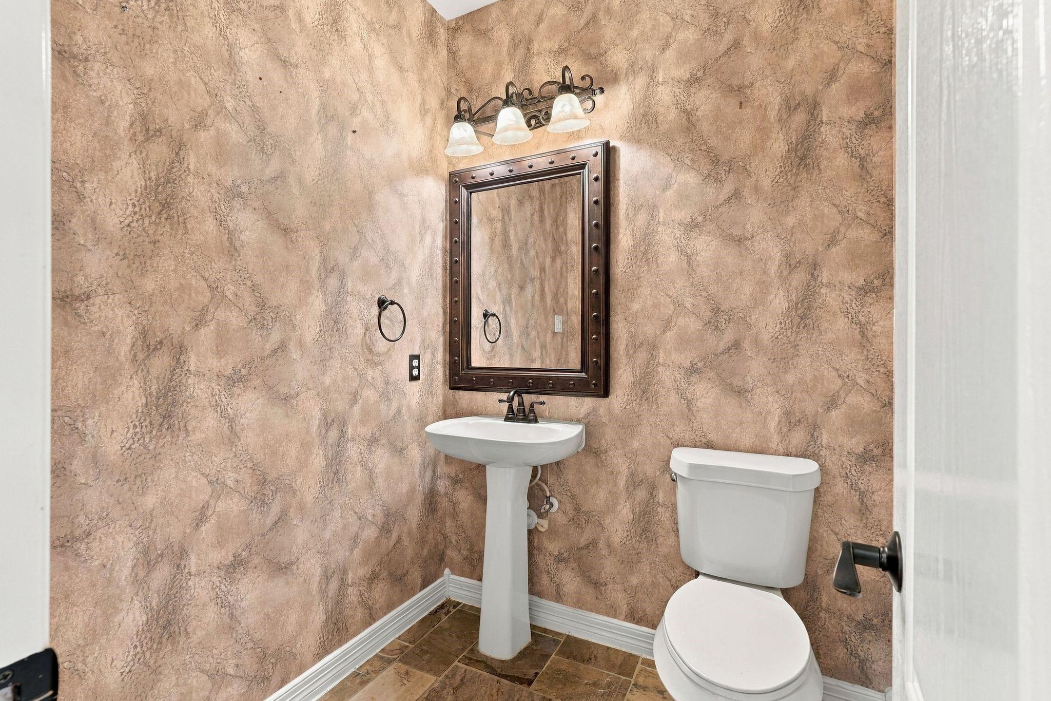17327 Scenic Lake Court Property Photo 12
