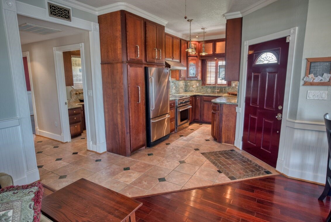 203 Francis Cove Property Photo 6