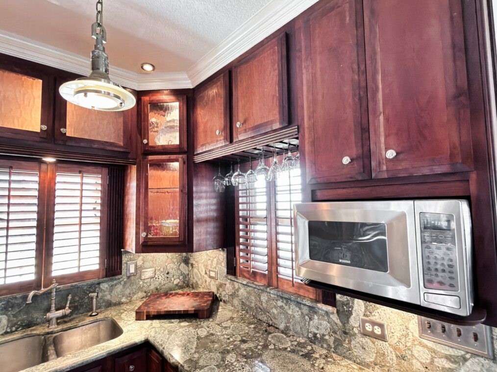 203 Francis Cove Property Photo 10