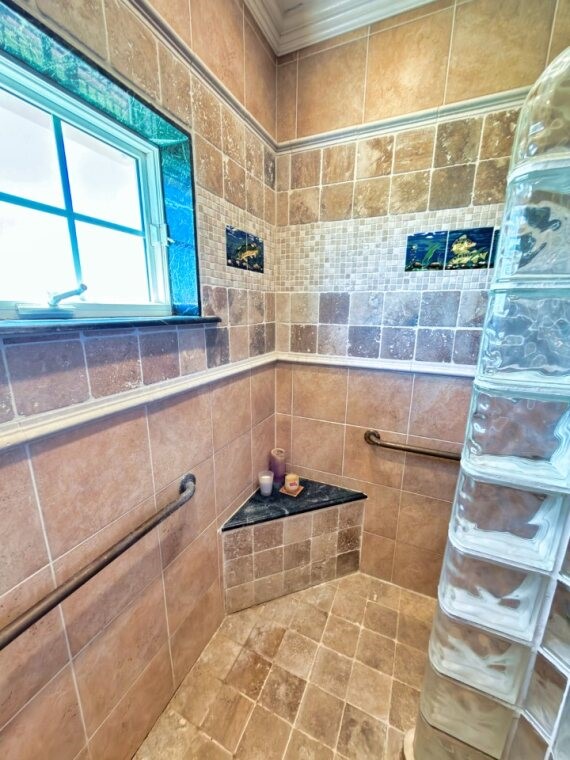203 Francis Cove Property Photo 14
