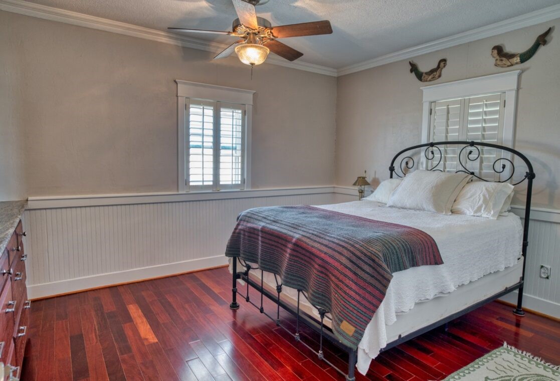 203 Francis Cove Property Photo 17