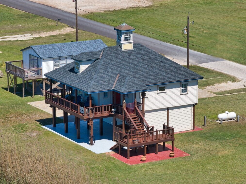 203 Francis Cove Property Photo 35