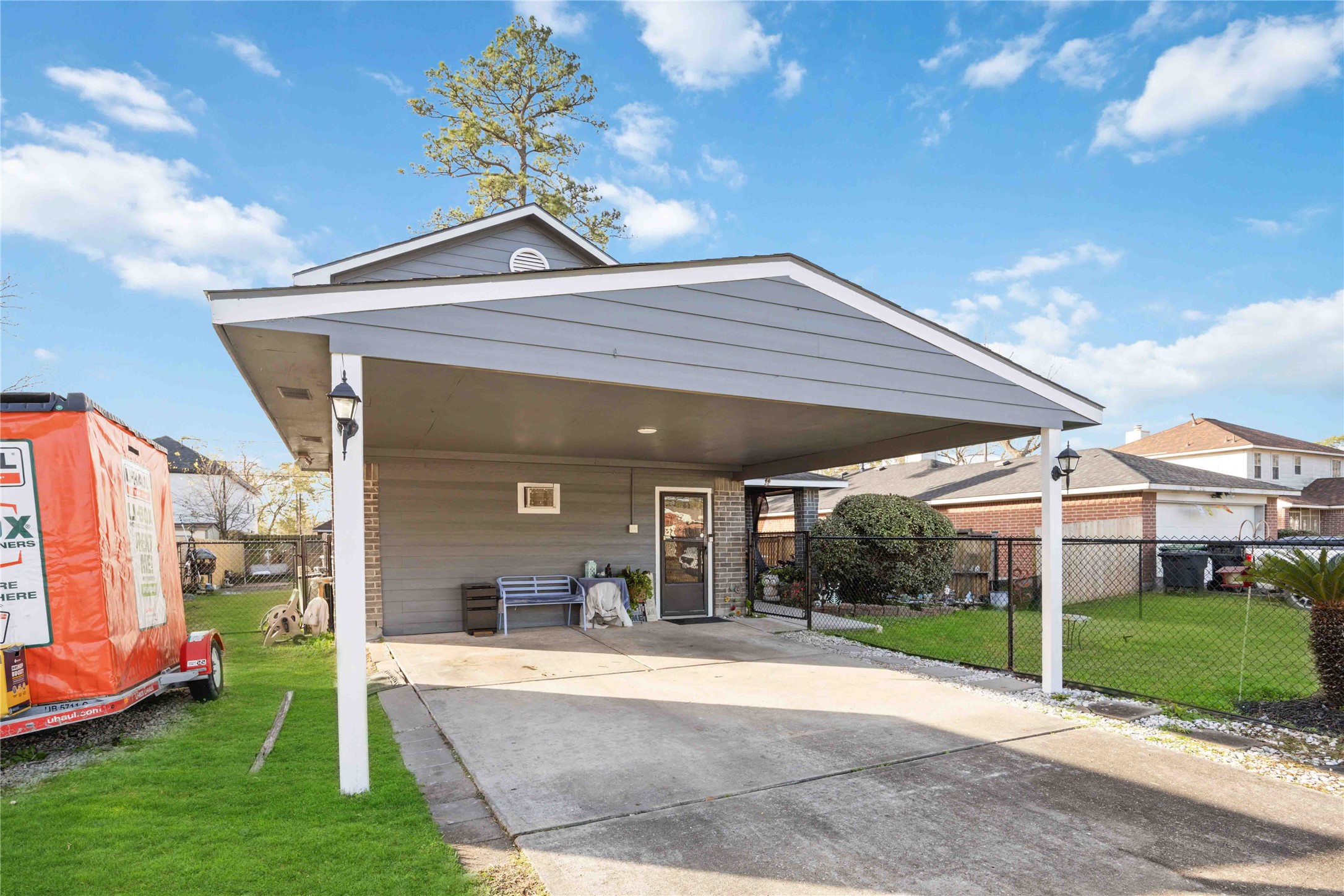 8202 Caddo Road Property Photo 3