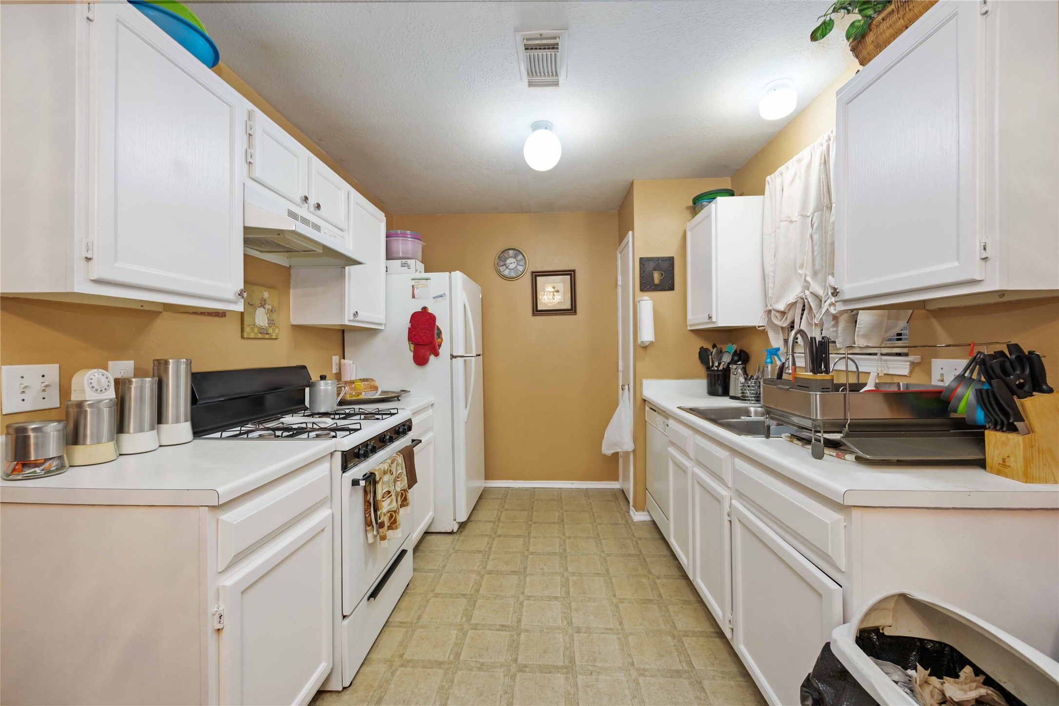 8202 Caddo Road Property Photo 13