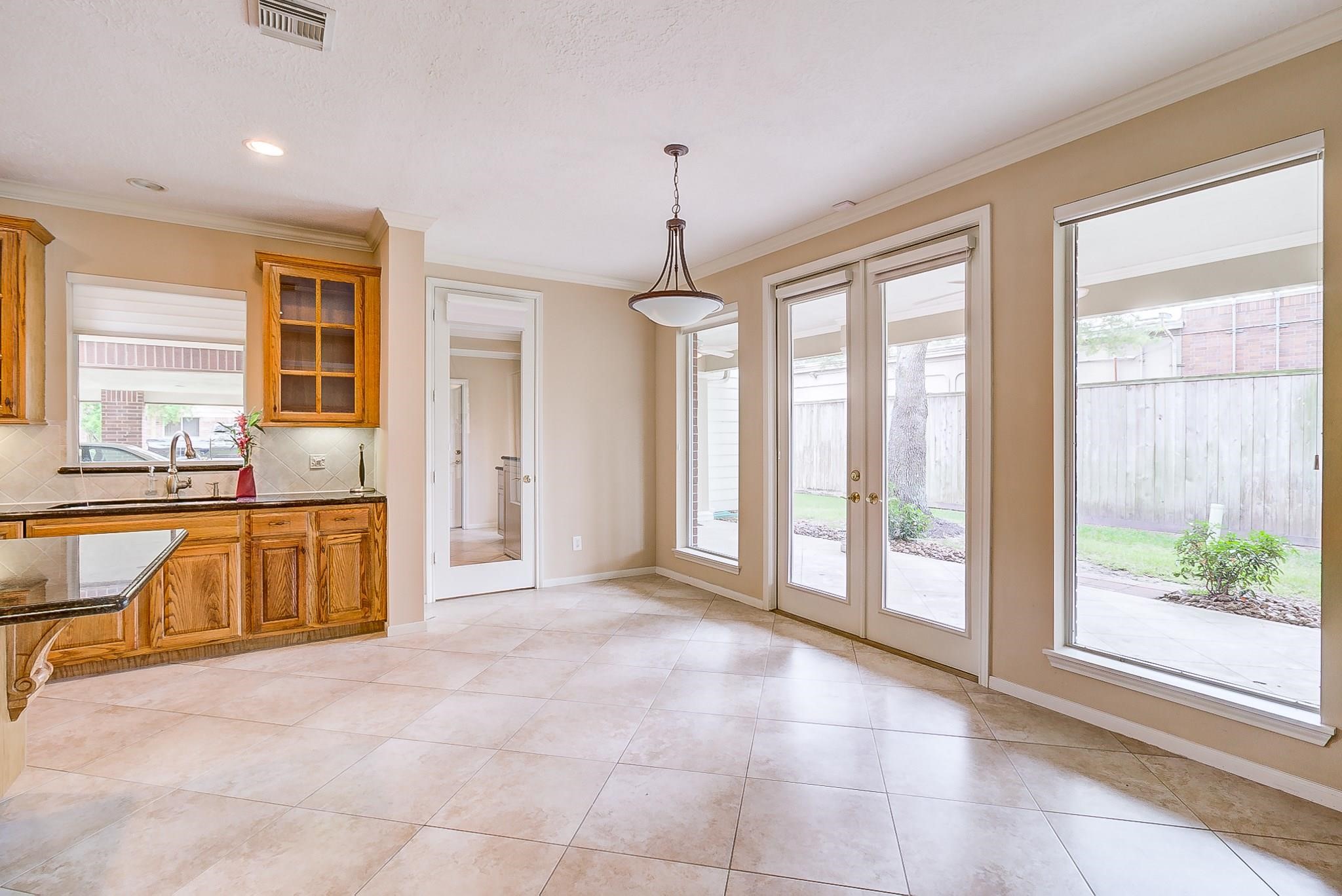 17323 Jackson Pines Drive Property Photo 13