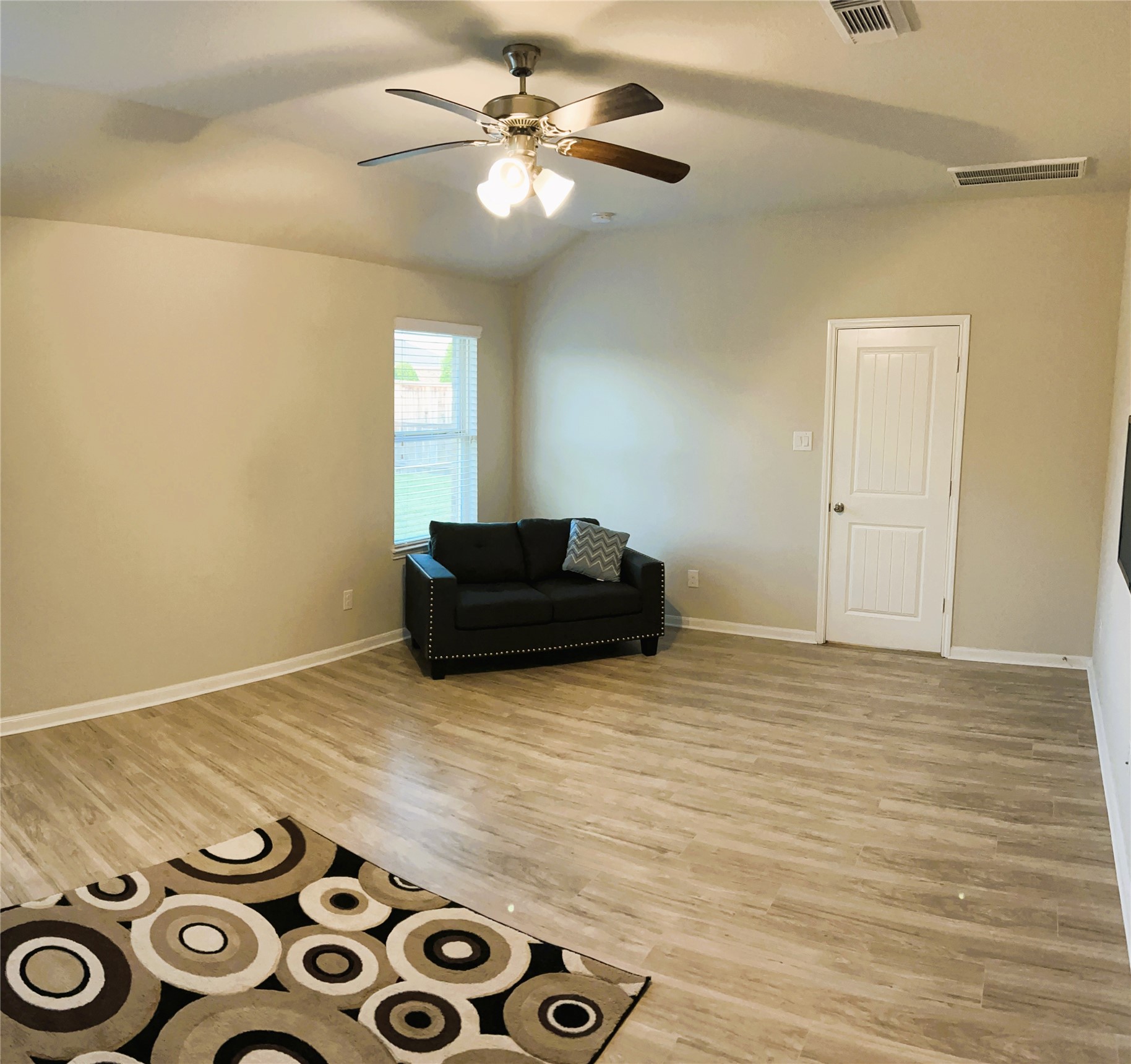1402 Central Heights Drive Property Photo 13