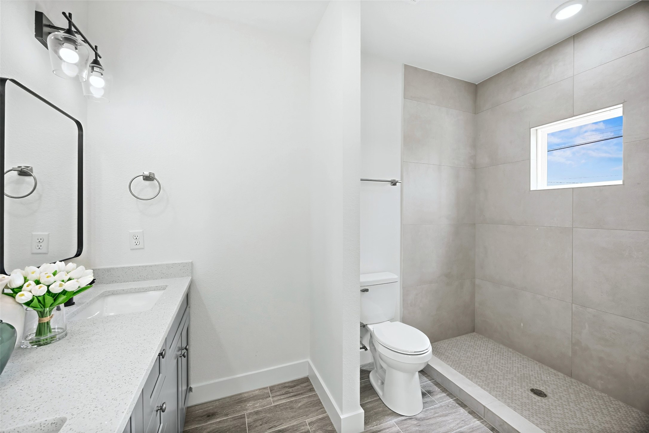 8445 Furray Road B Property Photo 8