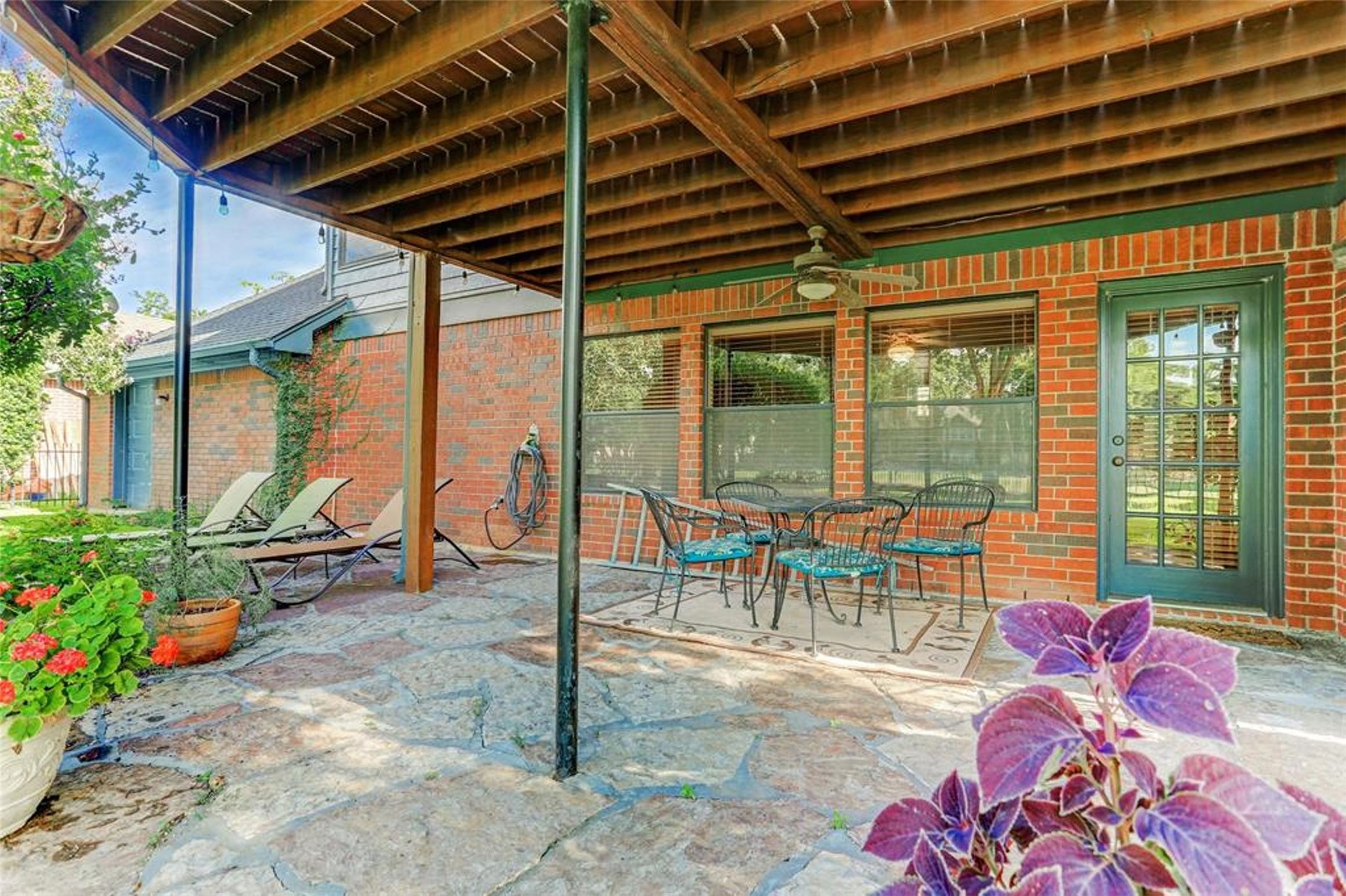 1706 Country Squire Drive Property Photo 32
