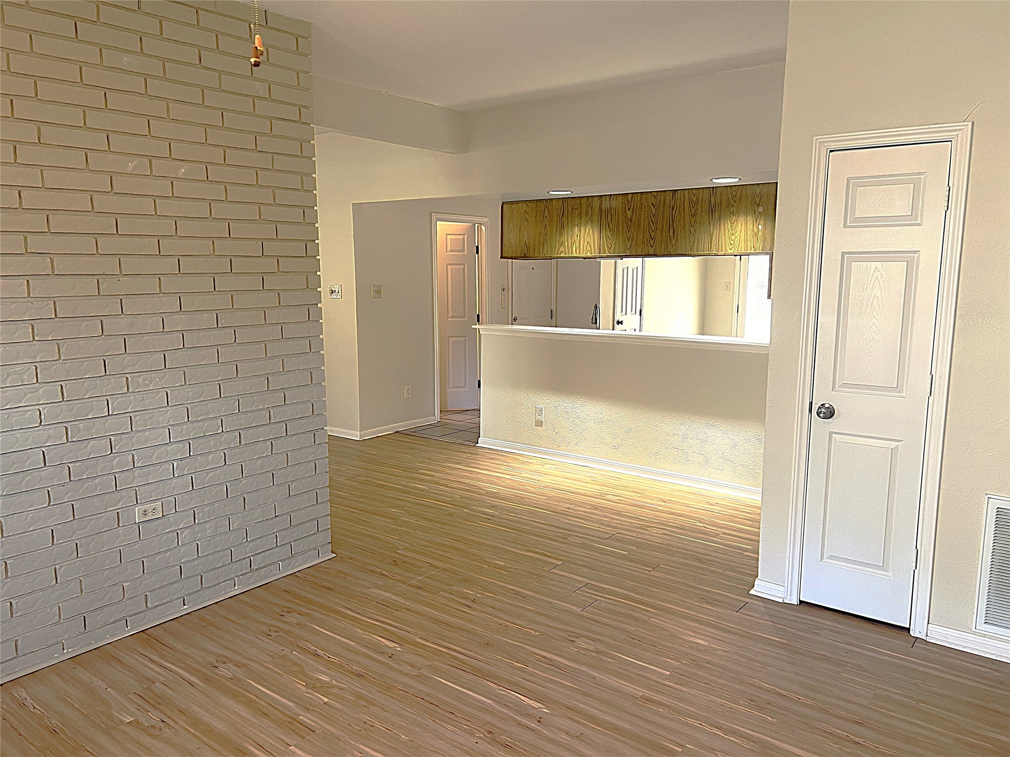 3307 Golden Willow Drive Property Photo 5