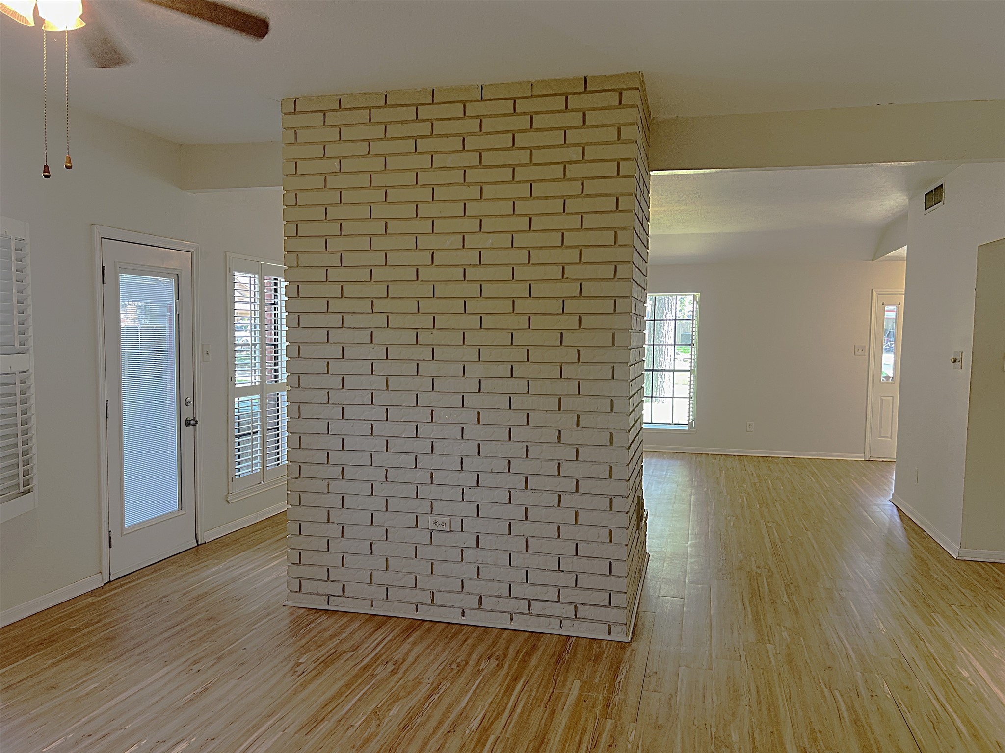 3307 Golden Willow Drive Property Photo 7