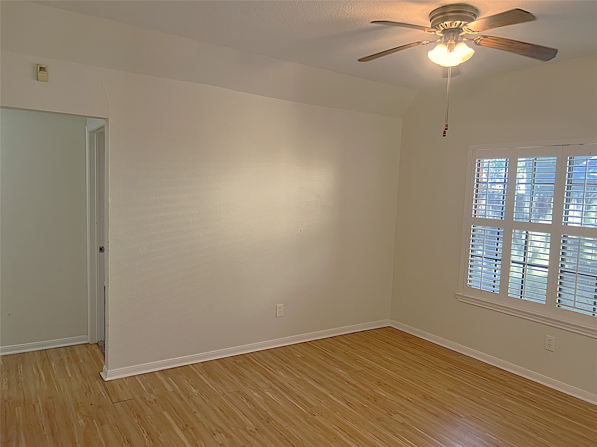 3307 Golden Willow Drive Property Photo 12