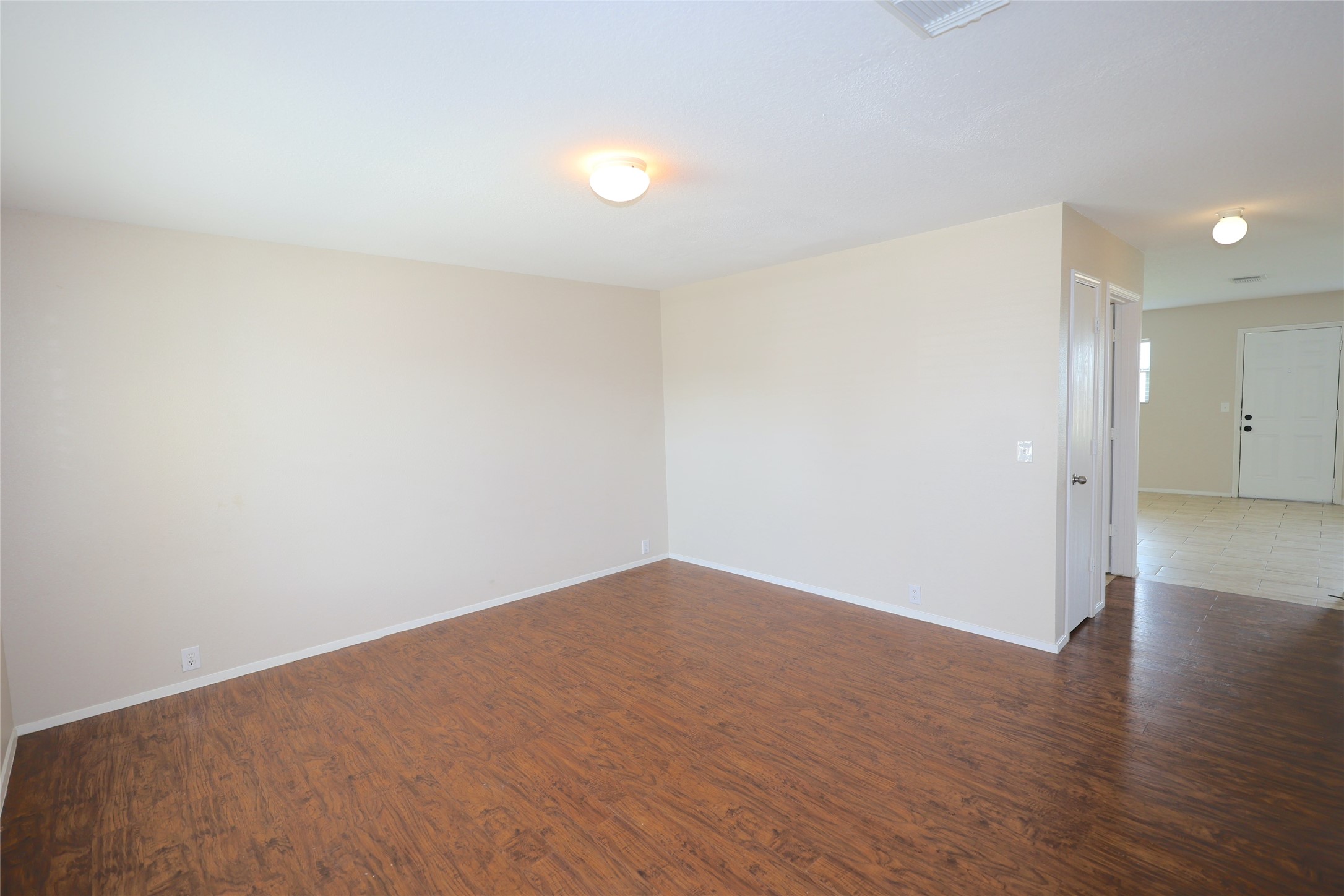 3203 Becker Glen Street Property Photo 2
