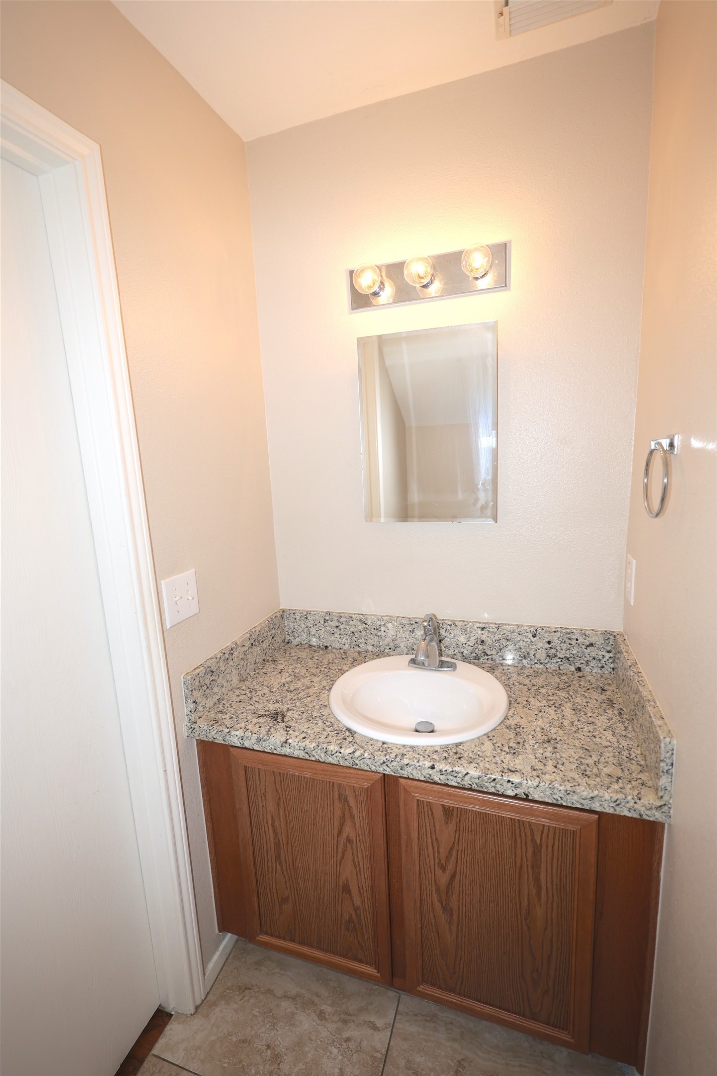 3203 Becker Glen Street Property Photo 9