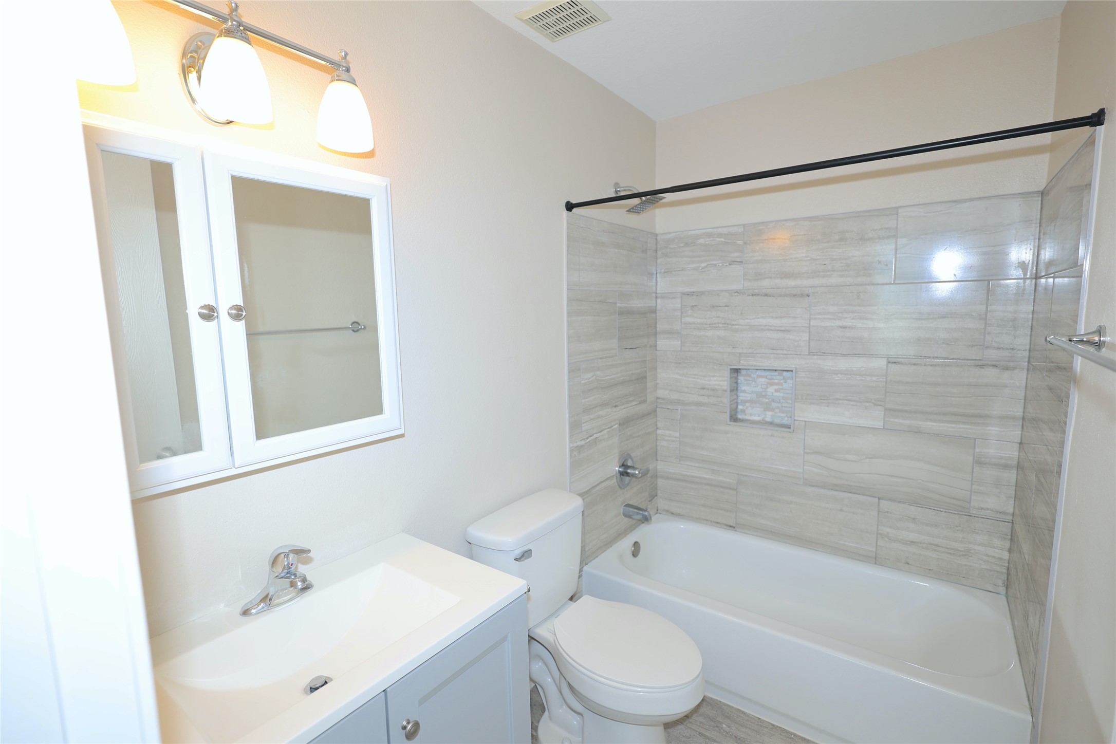 3203 Becker Glen Street Property Photo 15