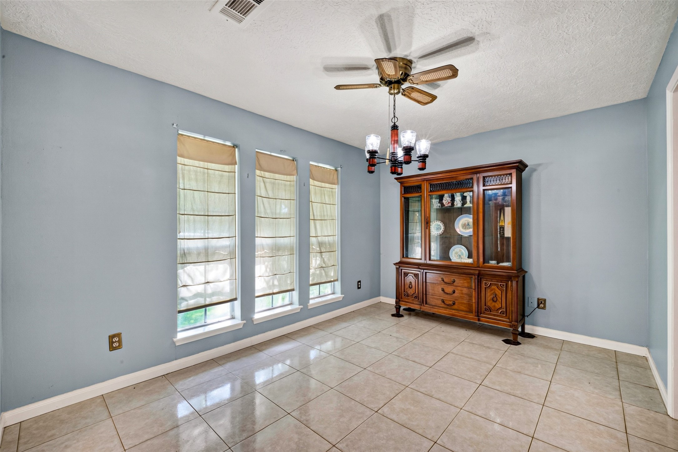 4606 Chaparral Drive Property Photo 3