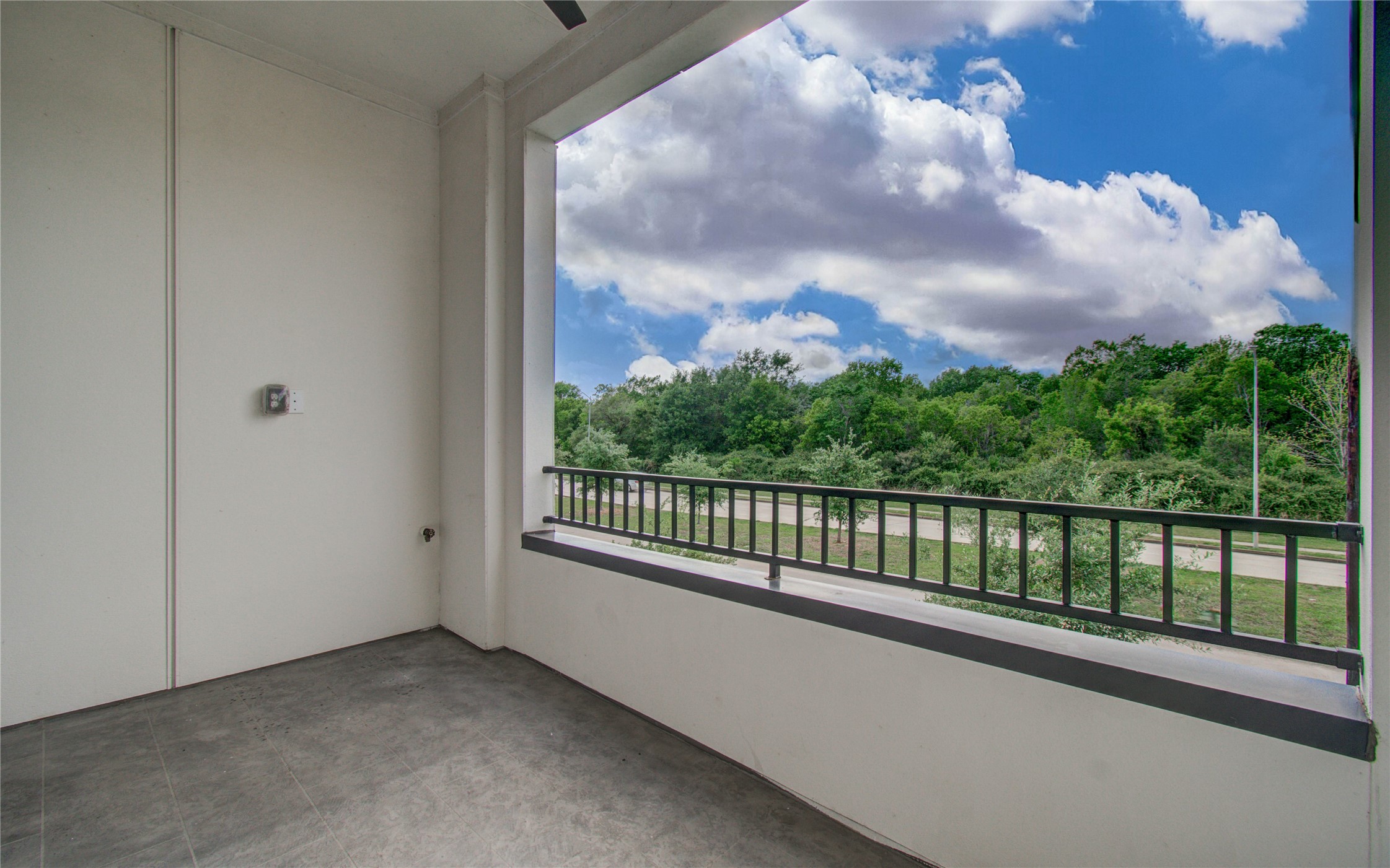 2818 Grand Fountains Drive B Property Photo 17