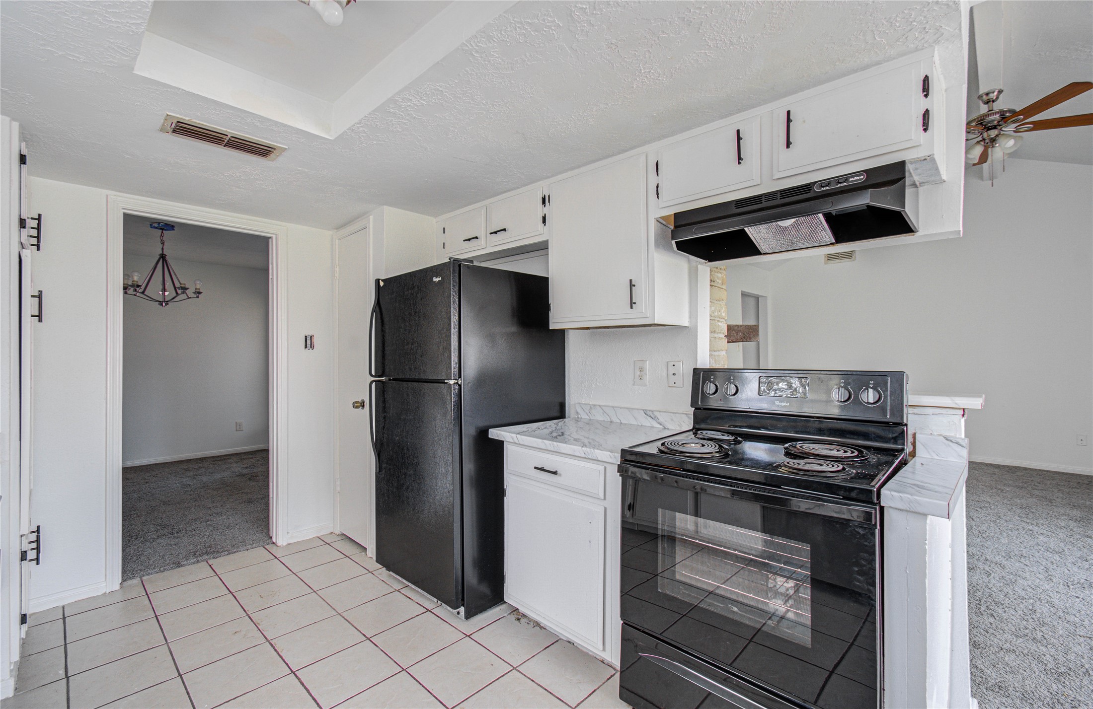 7015 Maple Fox Drive Property Photo 11