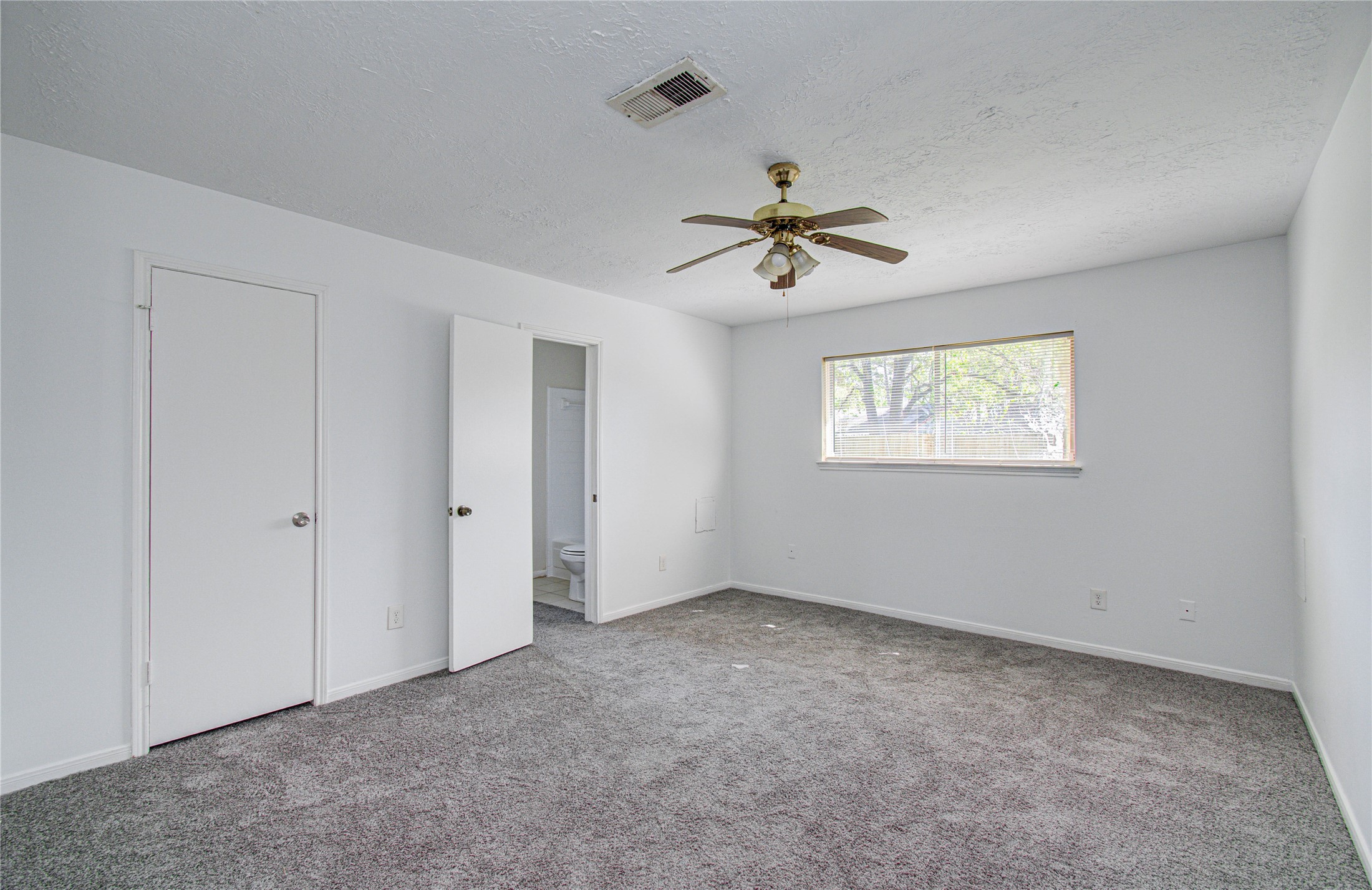 7015 Maple Fox Drive Property Photo 17