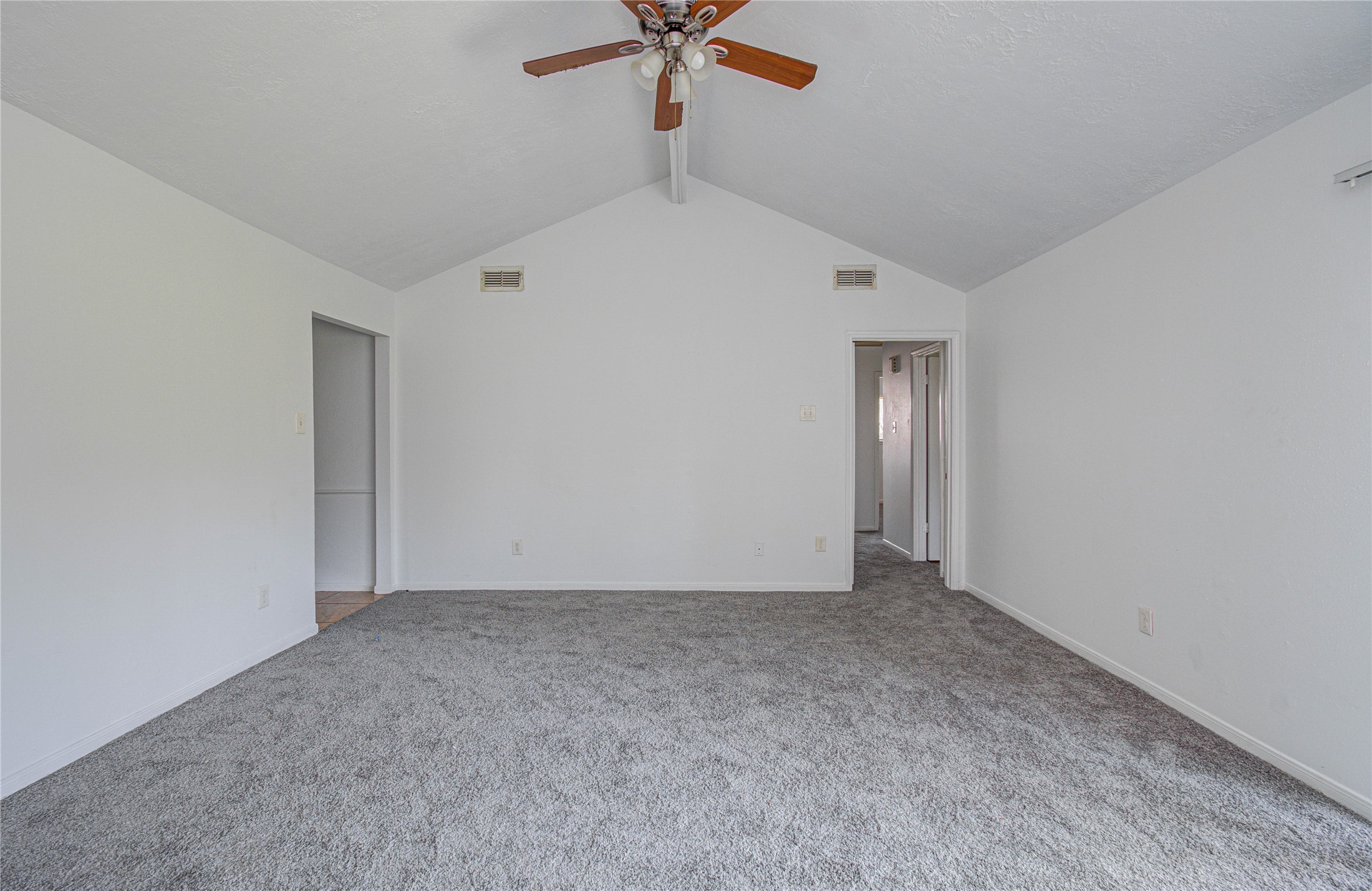 7015 Maple Fox Drive Property Photo 18
