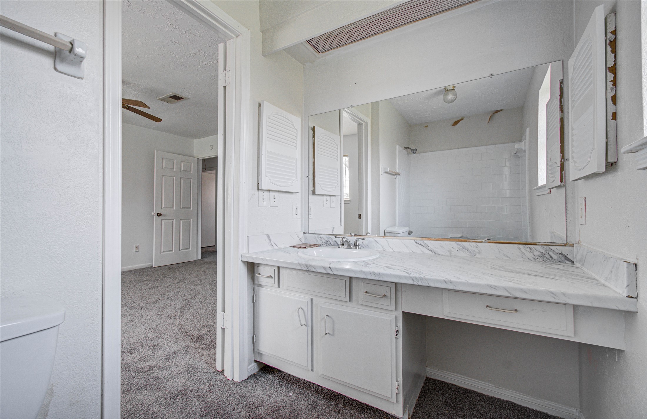 7015 Maple Fox Drive Property Photo 20