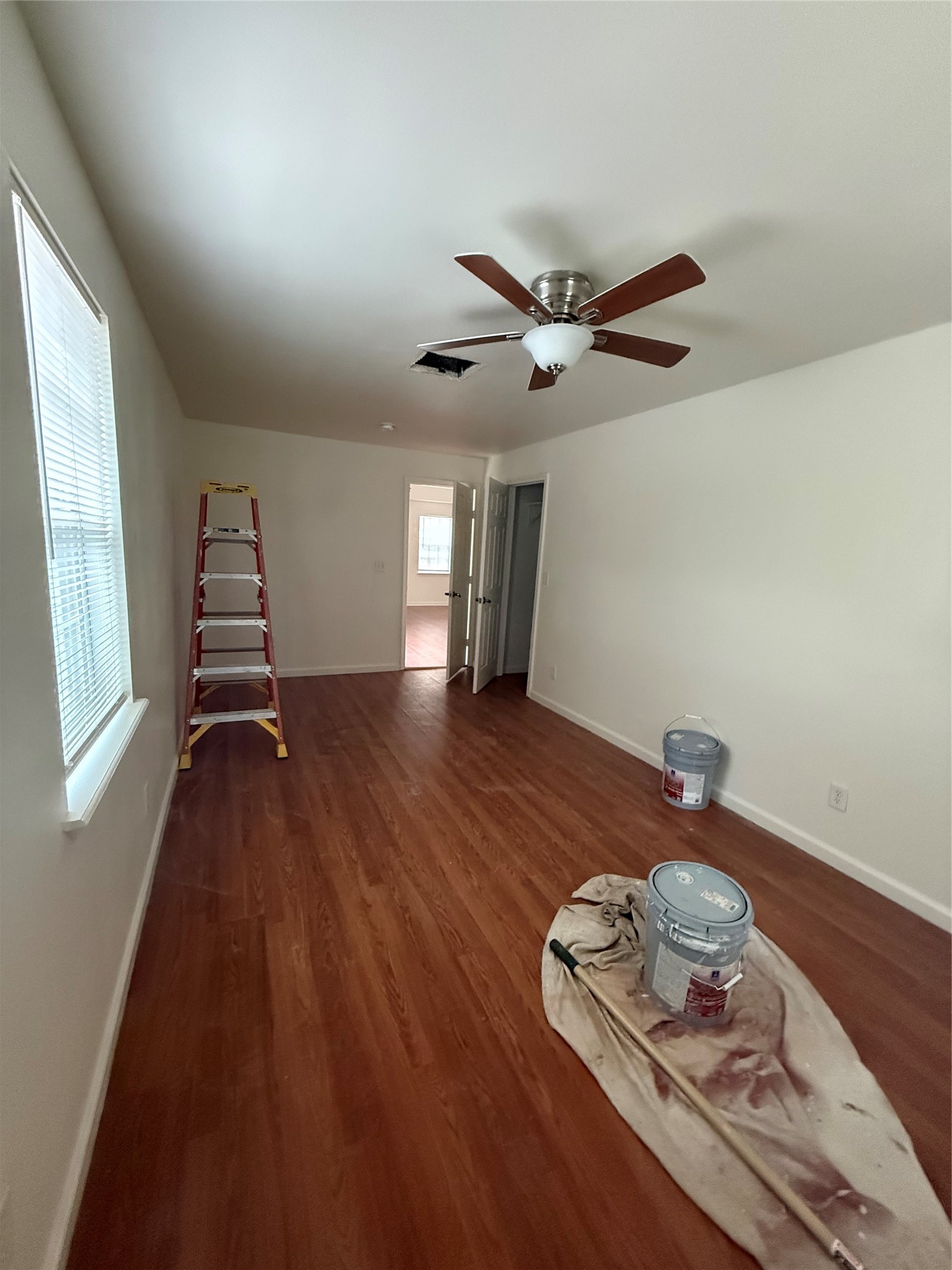 1315 Sycamore Avenue Property Photo 6