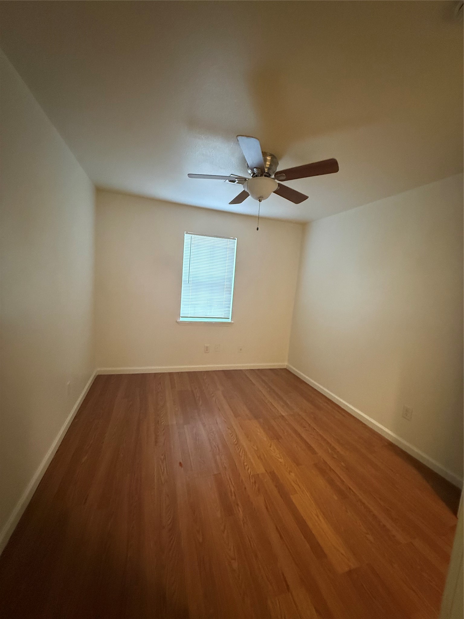1315 Sycamore Avenue Property Photo 15