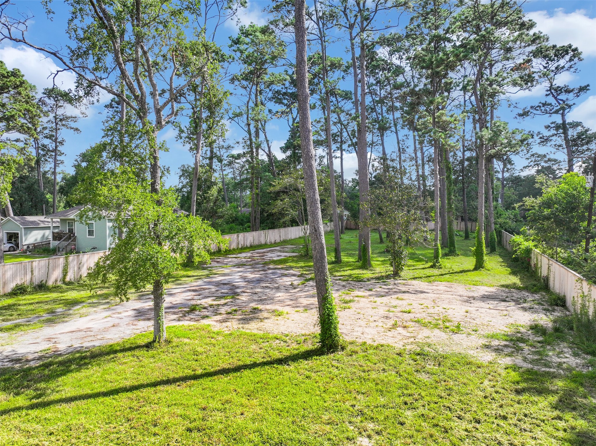 3219 Oak Drive Property Photo 3